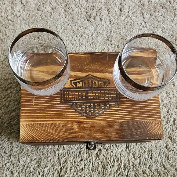 Harley-Davidson Whisky Glasses, Set Of 2 With Box - Picture 3 of 6